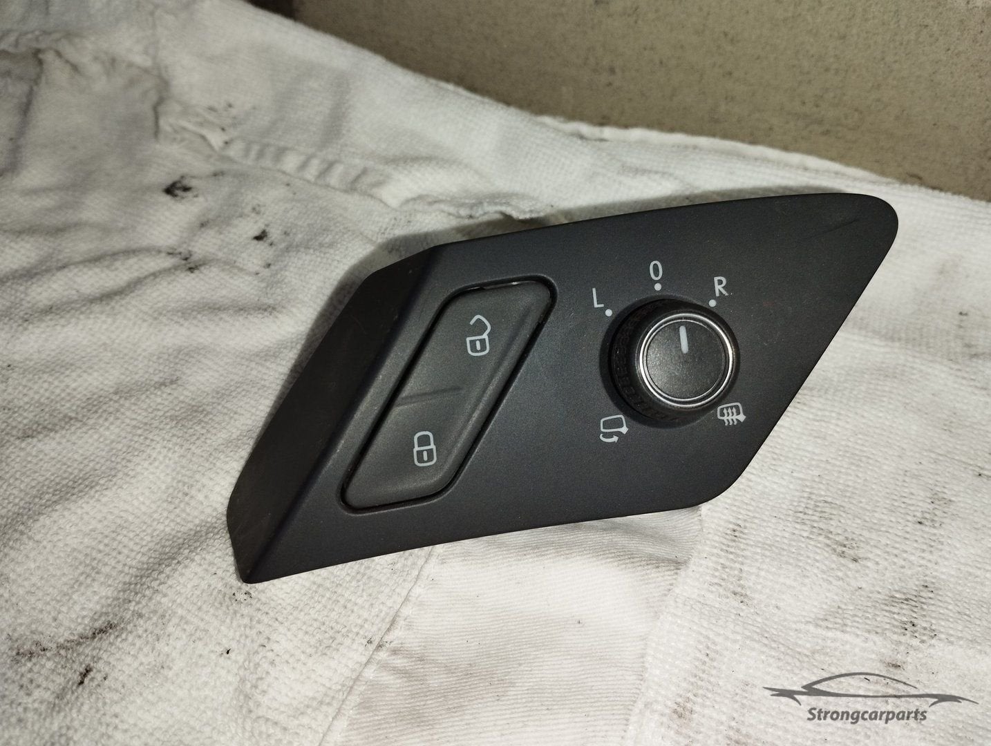 schakelaar centrale vergrendeling Golf 7 5G1 5G0959565M, Volkswagen, -, Utilisé, -