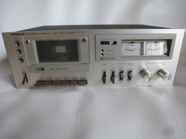 hitachi d220, TV, Hi-fi & Vidéo, Decks cassettes, Enlèvement ou Envoi, Simple, Autres marques