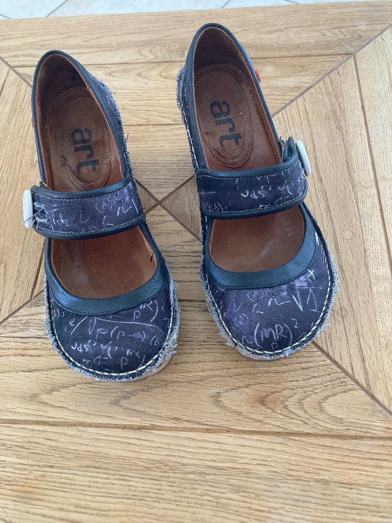 Chaussures dame ART pointure 38, Vêtements | Femmes, Chaussures, Enlèvement ou Envoi, Chaussures à haut talons, Comme neuf, Noir
