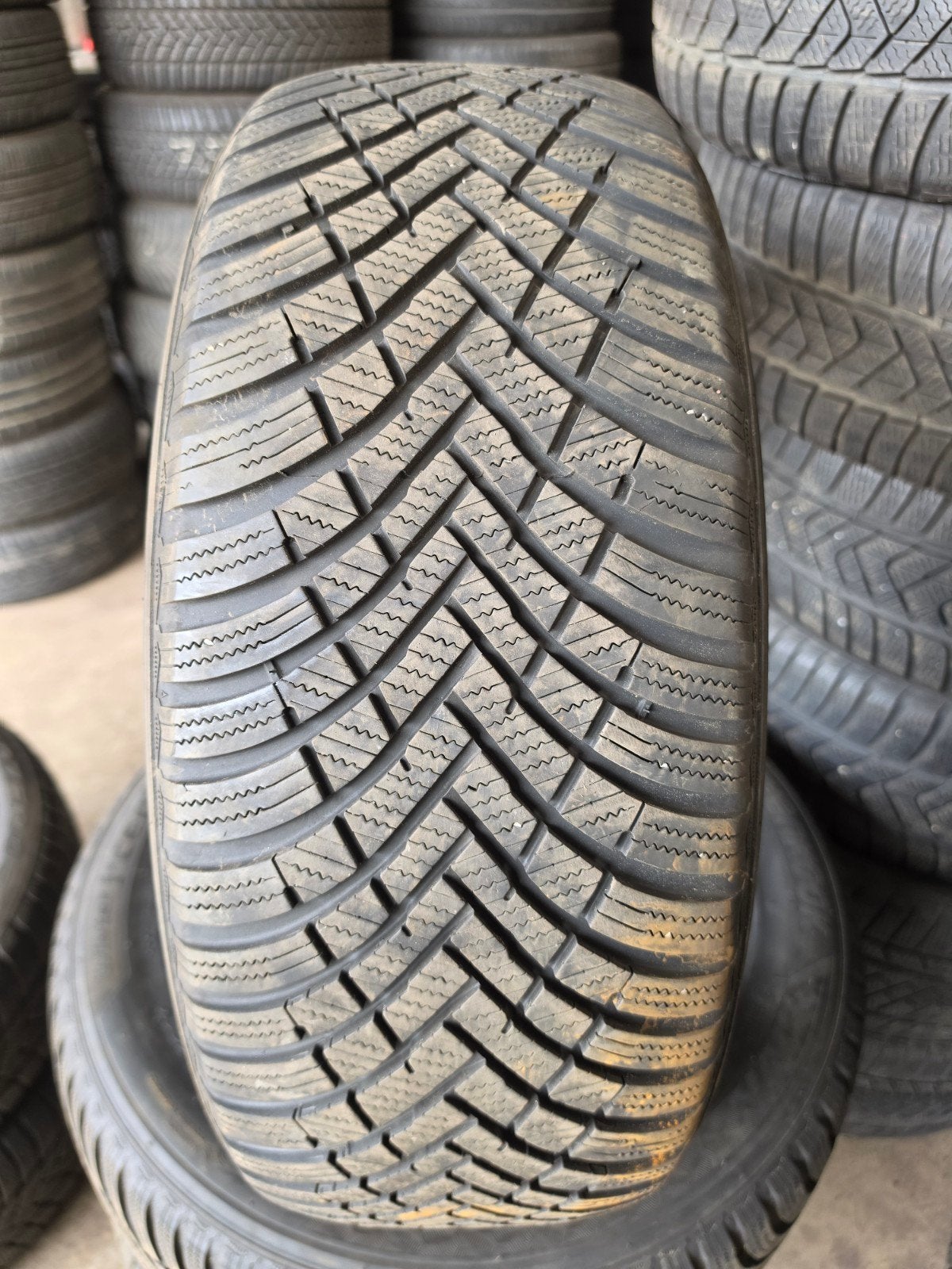 225/55r17 hankook winterbanden 45€ per stuk met montage, Ophalen of Verzenden