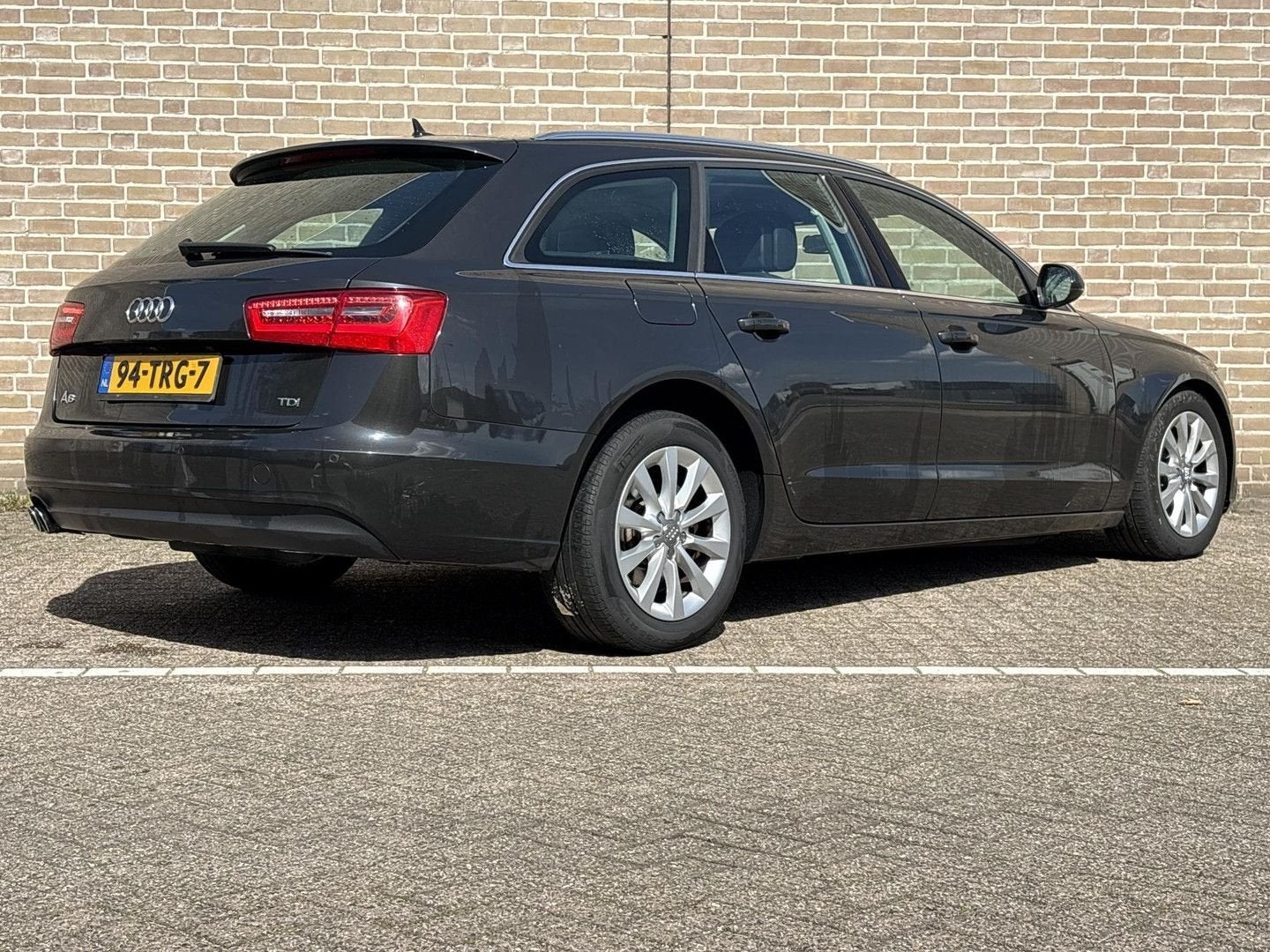 Audi A6 Avant 2.0 TDI Pro Line Plus | Leder | Navi | Climate, Autos, Audi, Argent ou Gris, Entreprise, Boîte manuelle, Noir