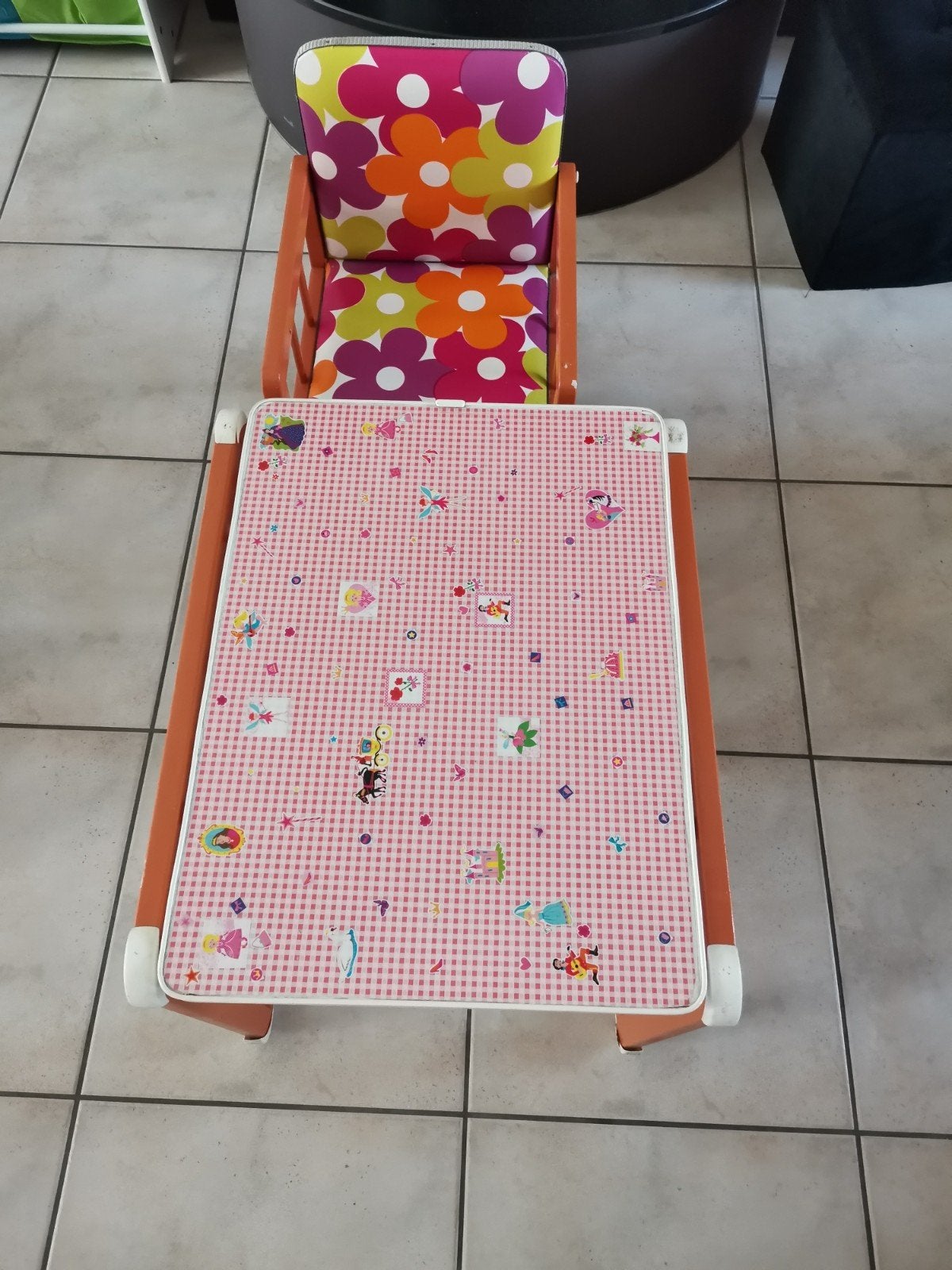 vintage kinderstoel en tafel, Enlèvement, Utilisé