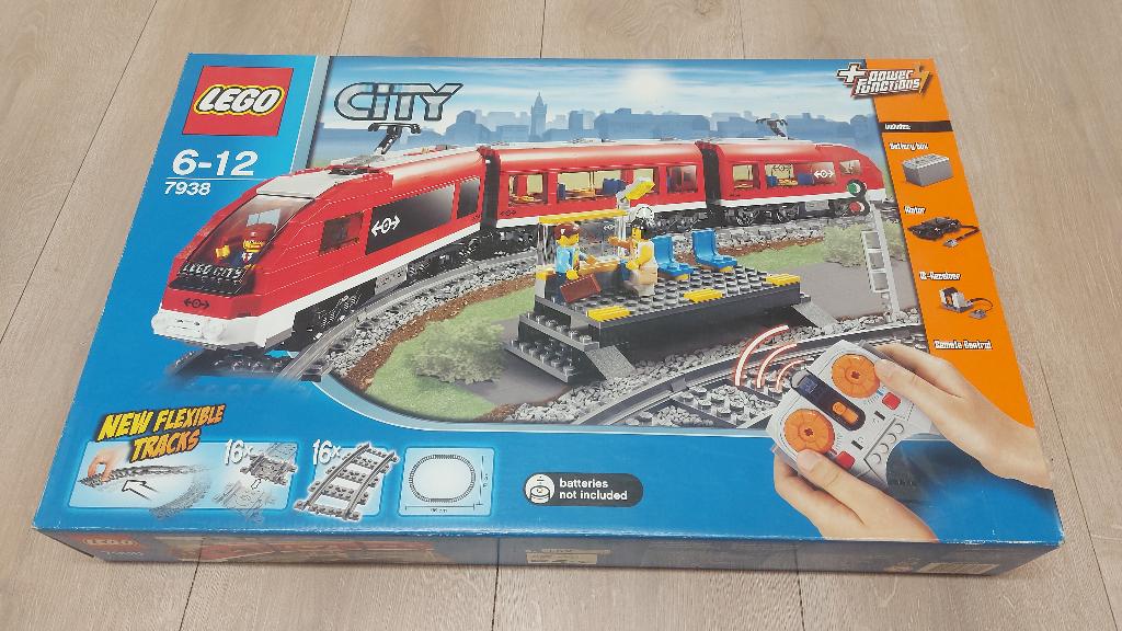 LEGO City - 7938 - Passenger Train - Sealed - Retired, Neuf, City, Enlèvement ou Envoi, Lego