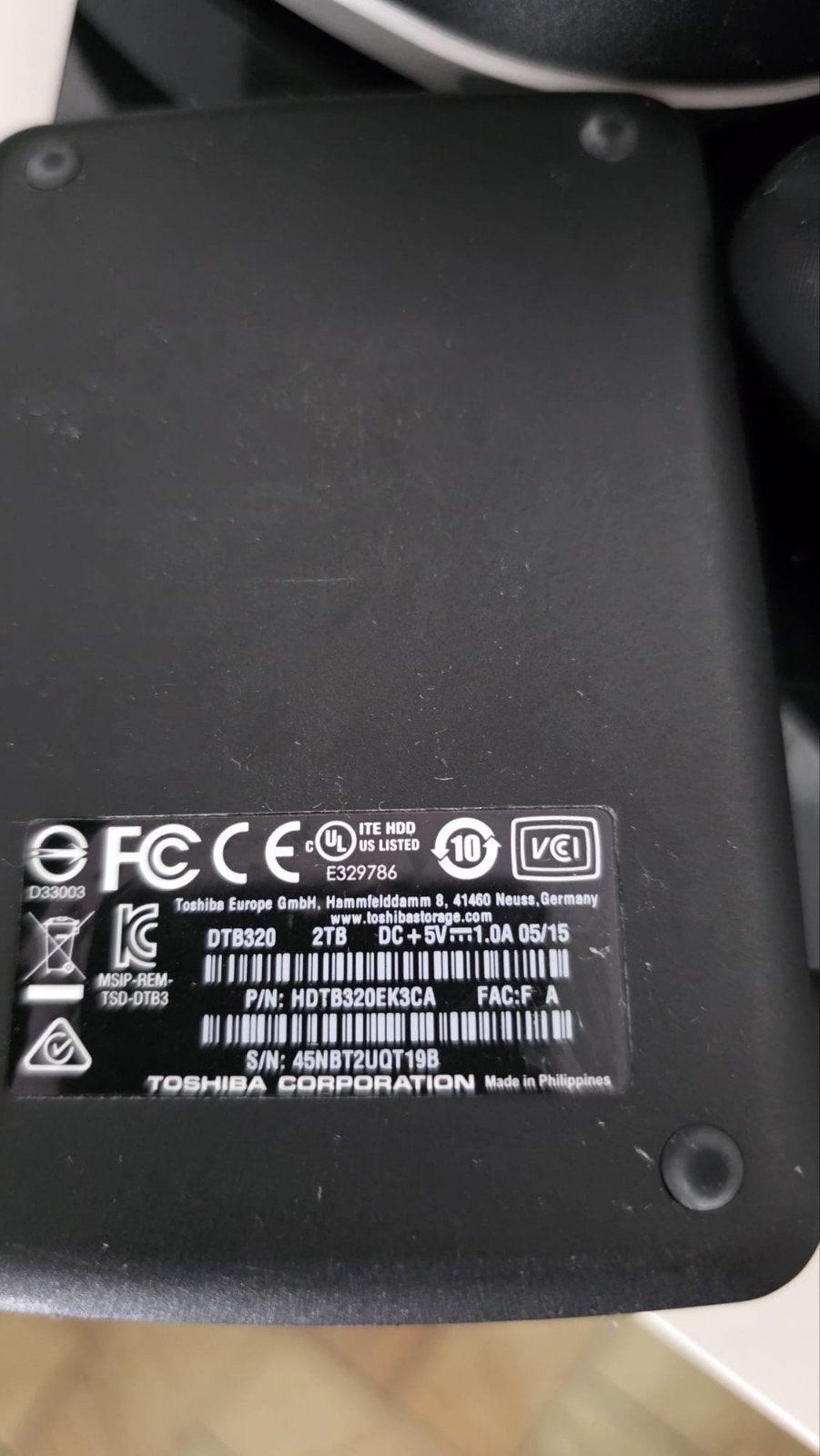 Je vends une PS4 avec un disque dur externe de 2 To, un casq, Ophalen of Verzenden