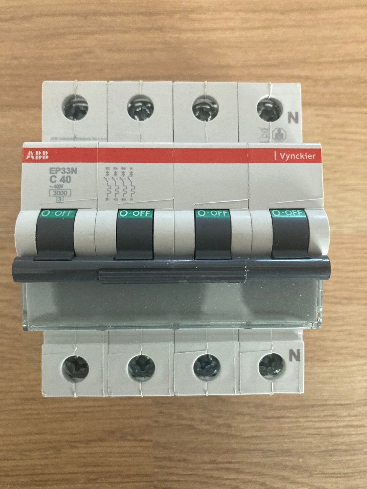 ABB Vynckier Automaat 4 polig 40A, Doe-het-zelf en Bouw, Ophalen, Nieuw, ABB