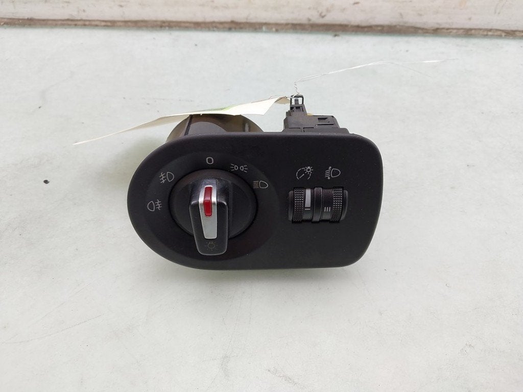 LICHTSCHAKELAAR Seat Leon (1P1) (01-2005/08-2013), Gebruikt, Service@seat.de, Seat Deutschland GmbH, Seat