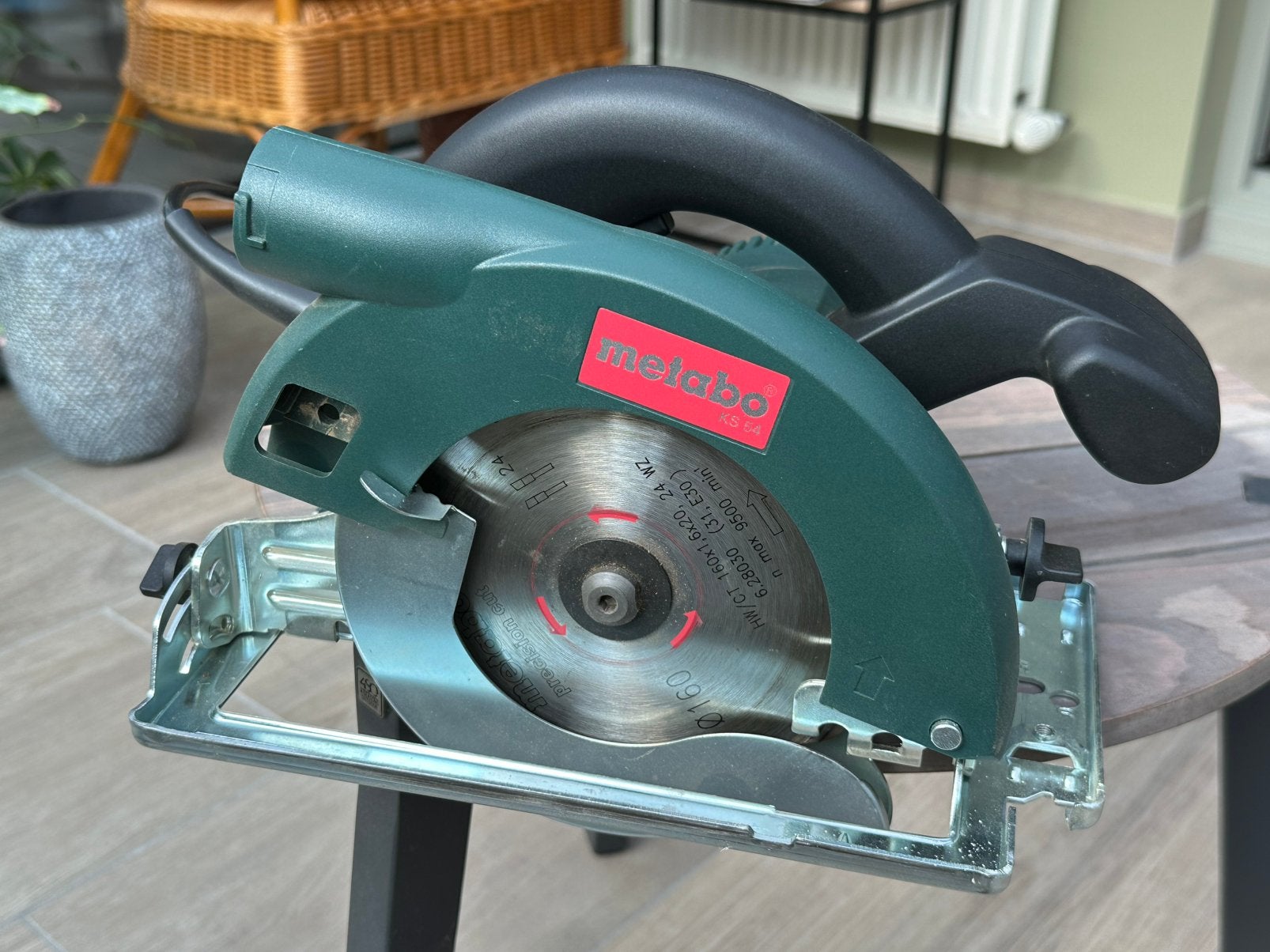 Inkortzaag Metabo met 3 diverse zaagbladen, Ophalen, Gebruikt, 600 tot 1200 watt, Afkortzaag