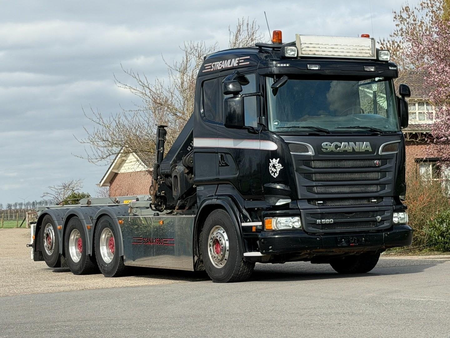 Scania R580 V8 8x4 !TRÈS GRUE TRIPLE HIAB 24 TM!SYSTÈME DE, Autos, Cuir, Achat, Euro 6, Sièges électriques