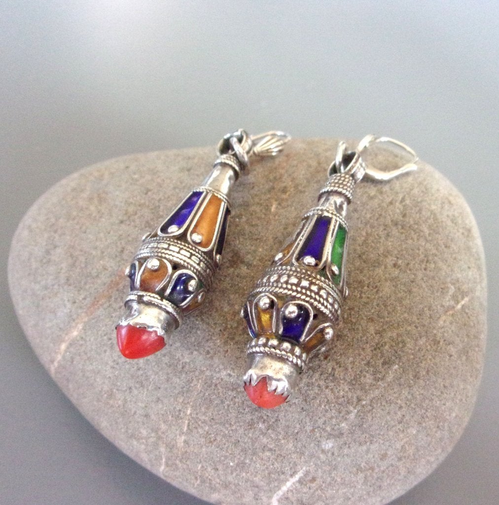 Boucles d'oreilles kabyles anciennes en argent et émaux, Bijoux, Sacs & Beauté, Enlèvement ou Envoi, Argent, Boucles d'oreilles