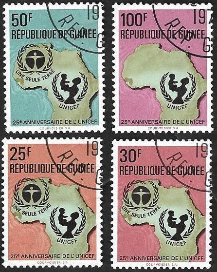 4 Postzegels Guinee 25 ste verjaardag Unicef, Postzegels en Munten, Postzegels | Afrika, Gestempeld, Guinee, Ophalen of Verzenden