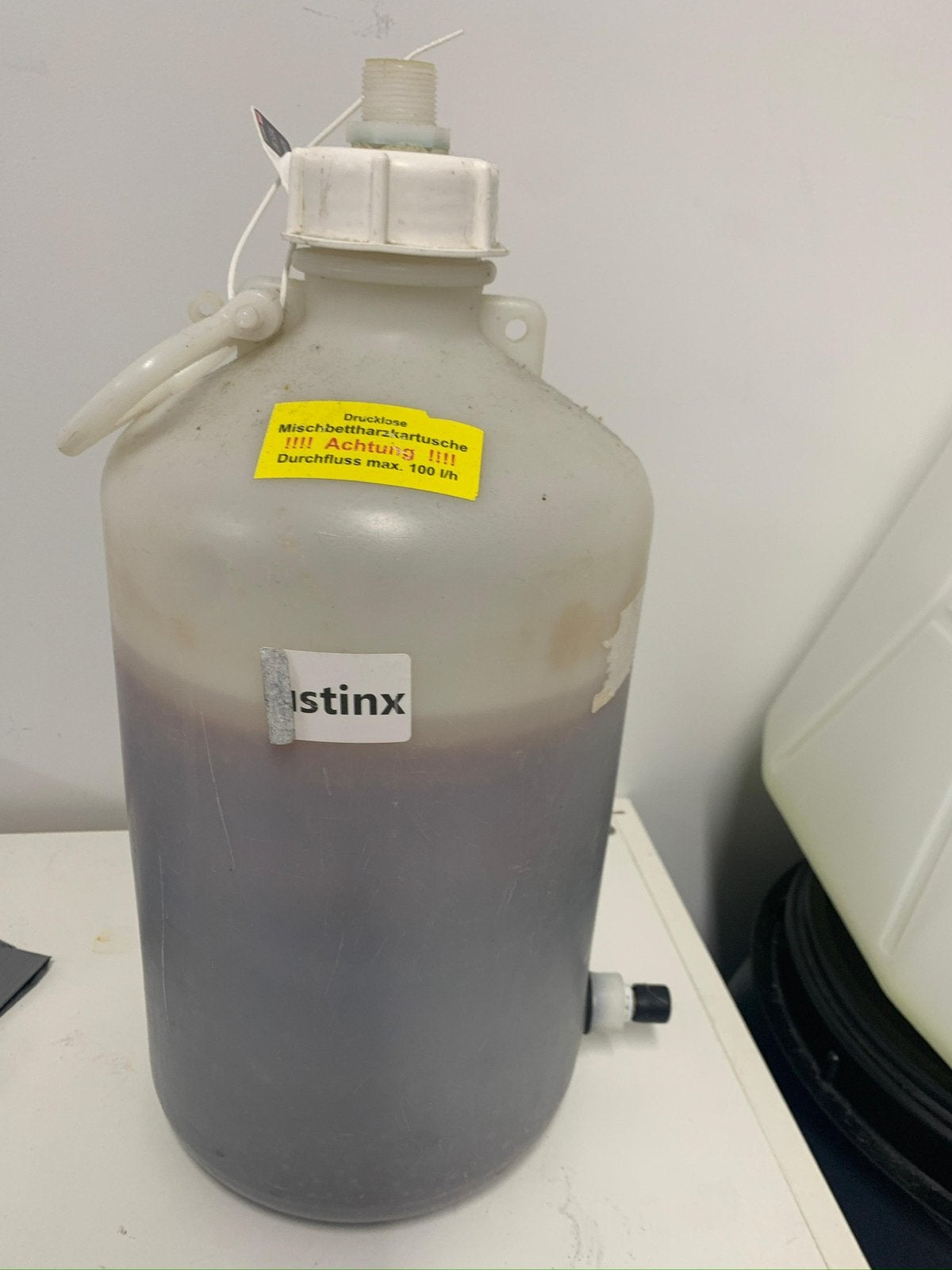 Ionenwisselaar 10 liter, Dieren en Toebehoren, Ophalen, Inclusief slangen, Gebruikt, Filter