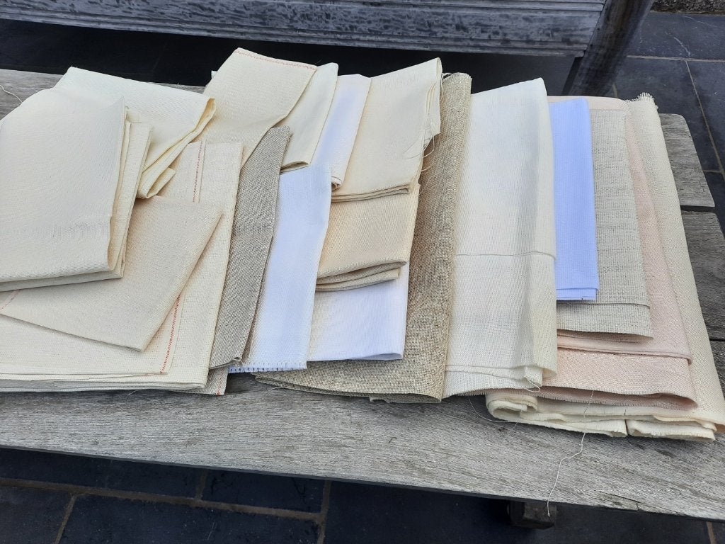 Lot de tissus à broder - Aida, Evenwave, Jobelan, Enlèvement ou Envoi, Comme neuf, Broderies à la main, Pièce ou Accessoires