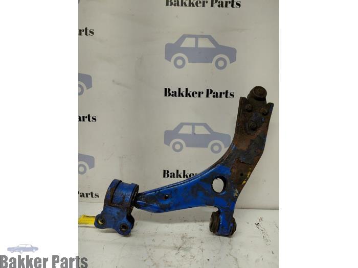 Bras de suspension avant droit d'un Ford Focus, -, -, 3 mois de garantie, -
