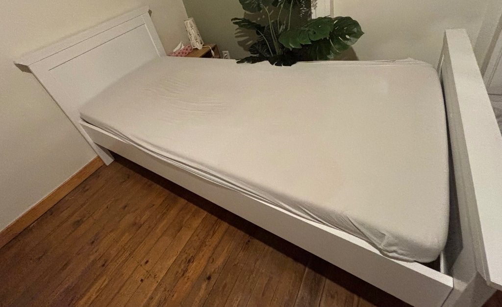 Eenpersoonsbed Ikea 90cmx200cm, Huis en Inrichting, Slaapkamer | Bedden, Ophalen, Gebruikt, 90 cm, Eenpersoons