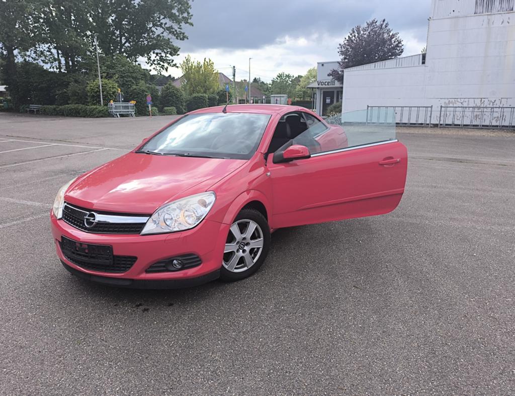 Opel Astra Cabrio 2007 — 187 000 km, Rouge, Achat, 110 kW, Entreprise