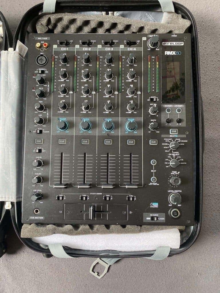 Reloop RMX-60 Digital NEUVE + Decksaver + Flight Case, Muziek en Instrumenten, Ophalen of Verzenden, Nieuw, Draaitafel, Reloop