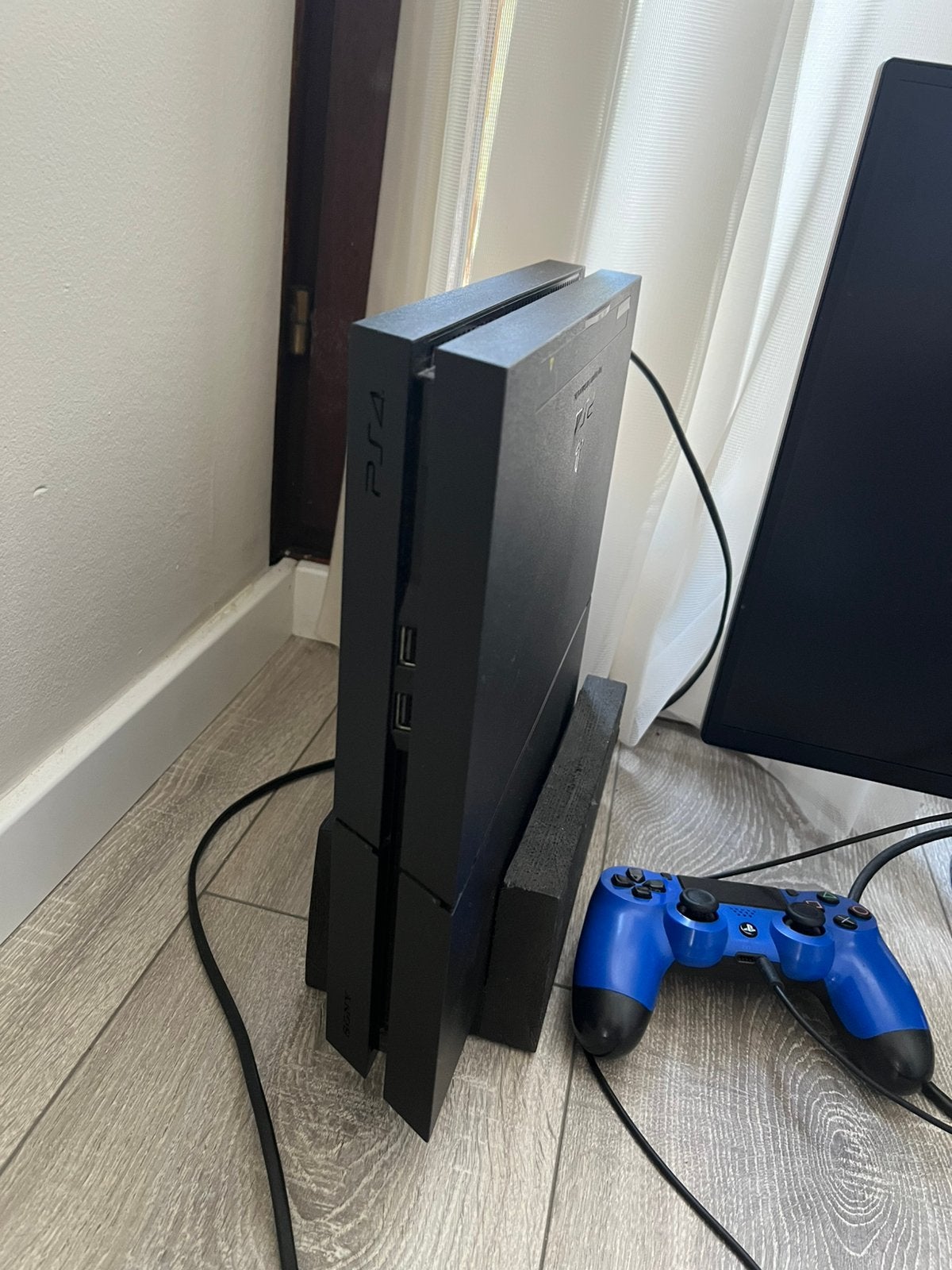 Playstation 4 (monitor + controller), Ophalen, Gebruikt