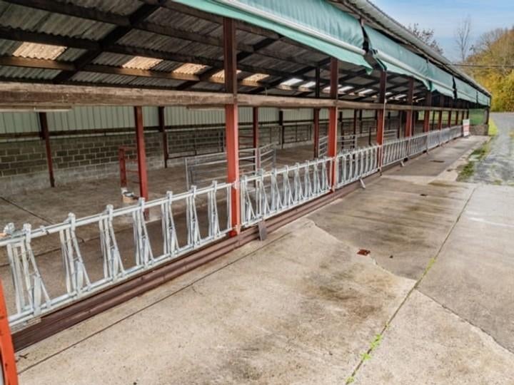 Location de hall pour caravane & camping