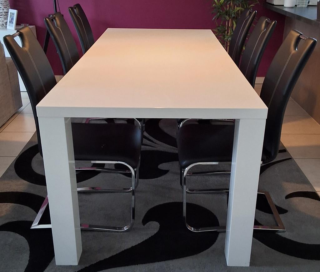 Tafel + 6 stoelen + gratis tapijt, Comme neuf, Enlèvement, 50 à 100 cm, Rectangulaire