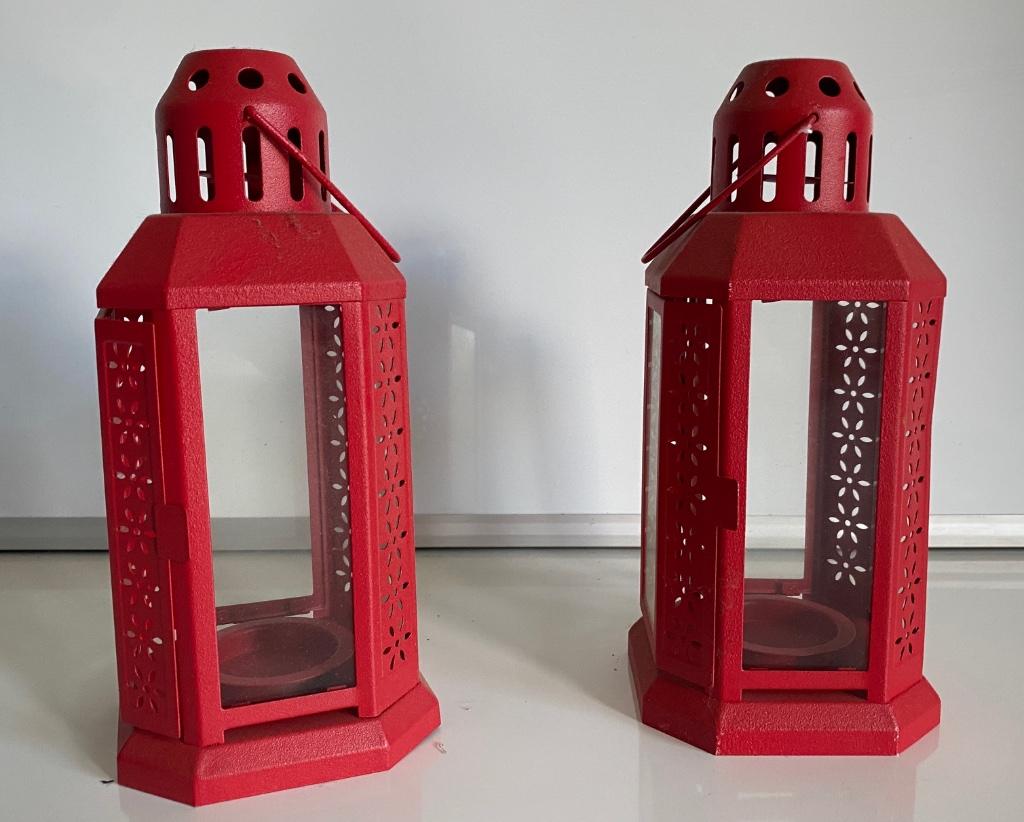Porte bougie en forme Lanterne de Ikea rouge comme neuf., Comme neuf, Enlèvement, Bougie, Métal