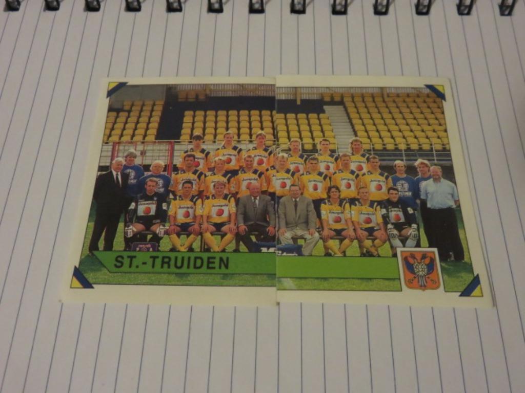 Voetbal: 2 Stickers football 95 : Ploegenfoto Sint-Truiden, Enlèvement ou Envoi, Neuf, Autocollant