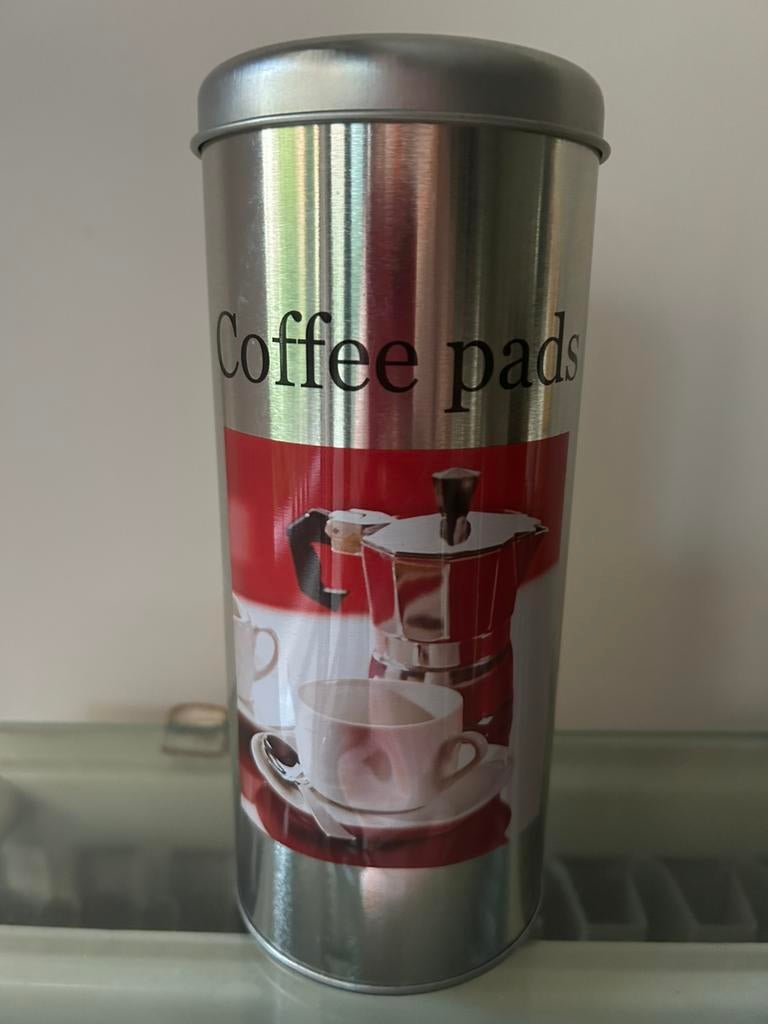 Bewaardoos koffiepads, Verzamelen, Blikken, Ophalen, Zo goed als nieuw