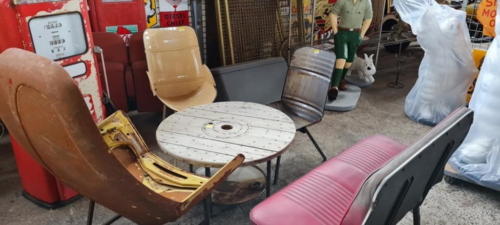 Scrap metall VW kever voorklep stoel tafel bank olieton, Ophalen, Gebruikt