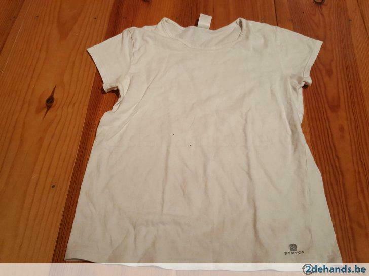 sport T shirt Domyos Oxylane maat 146 - 12 jaar, Enlèvement ou Envoi, Utilisé, Fille, Chemise ou À manches longues