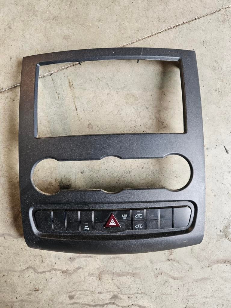 Vw crafter frontpaneel, Ophalen