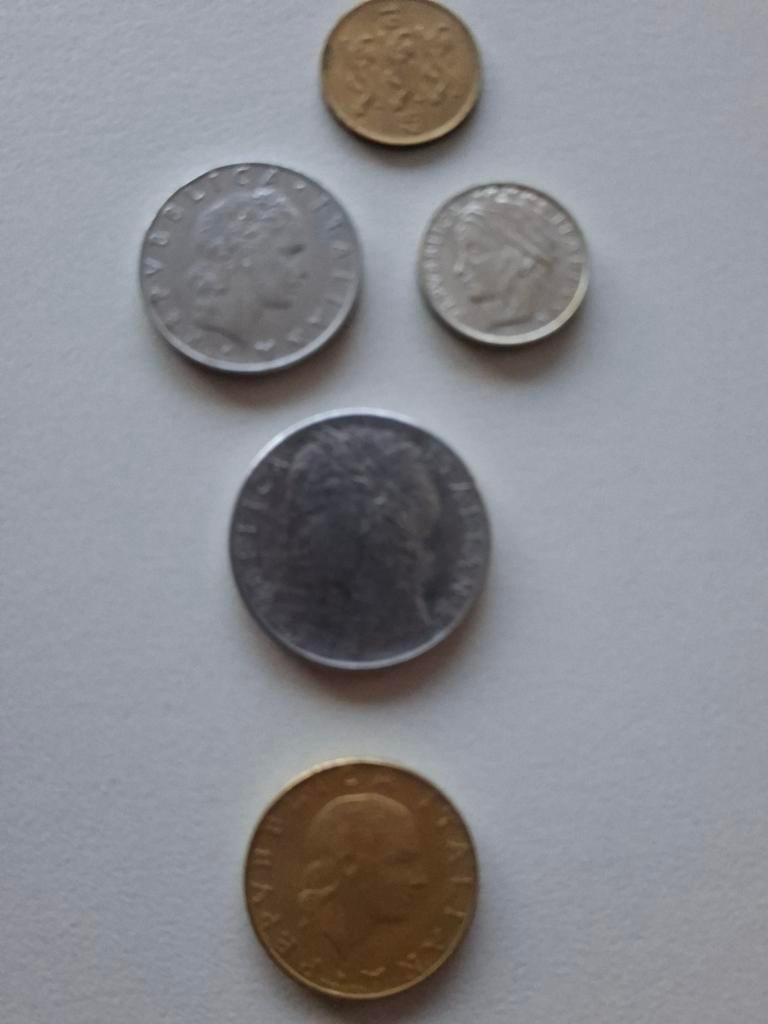 Italiaanse muntstukken Lire, Postzegels en Munten, Munten | Europa | Euromunten, Ophalen