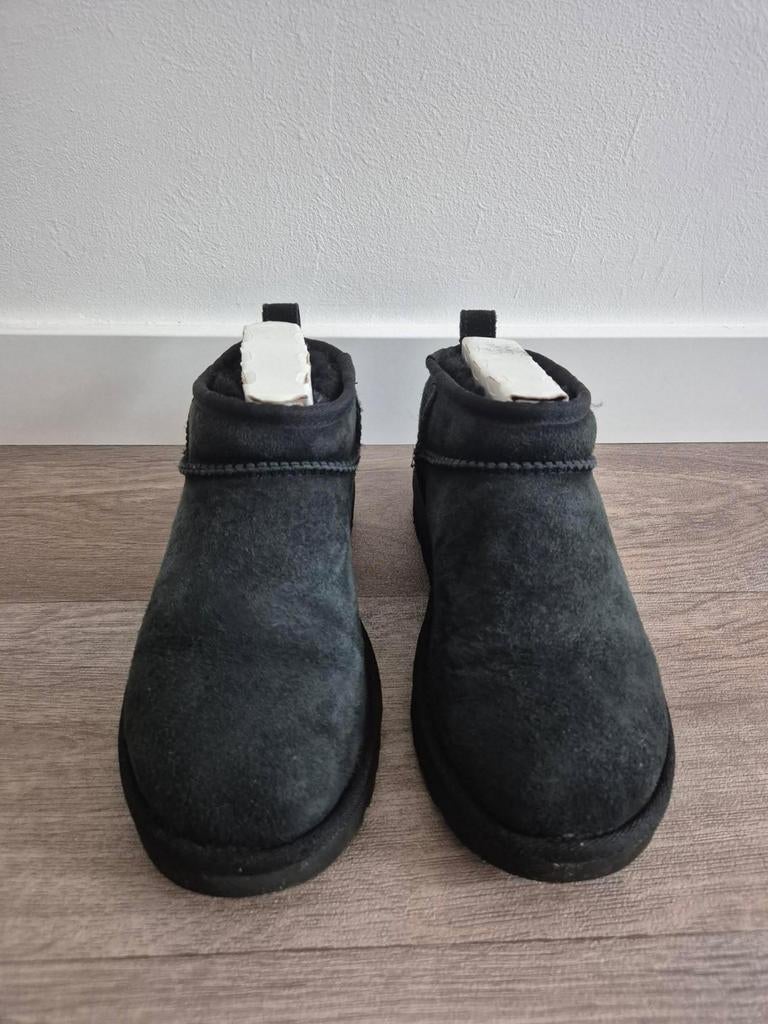 Originele UGG Classic Mini – zwart – maat 37, Ophalen, Zwart