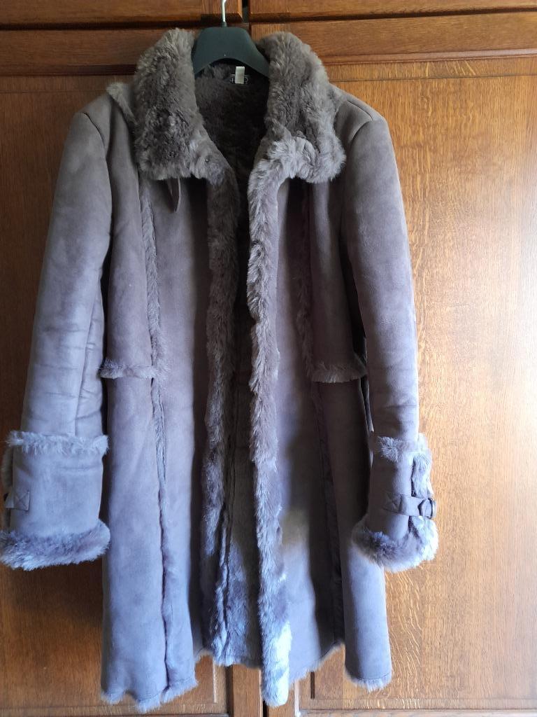 Warme winterJas maat 44., Ophalen of Verzenden, Gedragen, Maat 42/44 (L), Beige