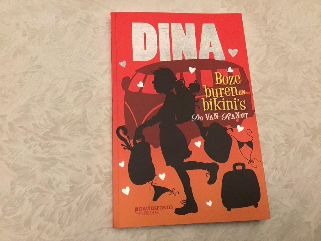 Boek Dina boze buren en bikini’s Do Van Ranst gesigneerd boe, Boeken, Ophalen of Verzenden