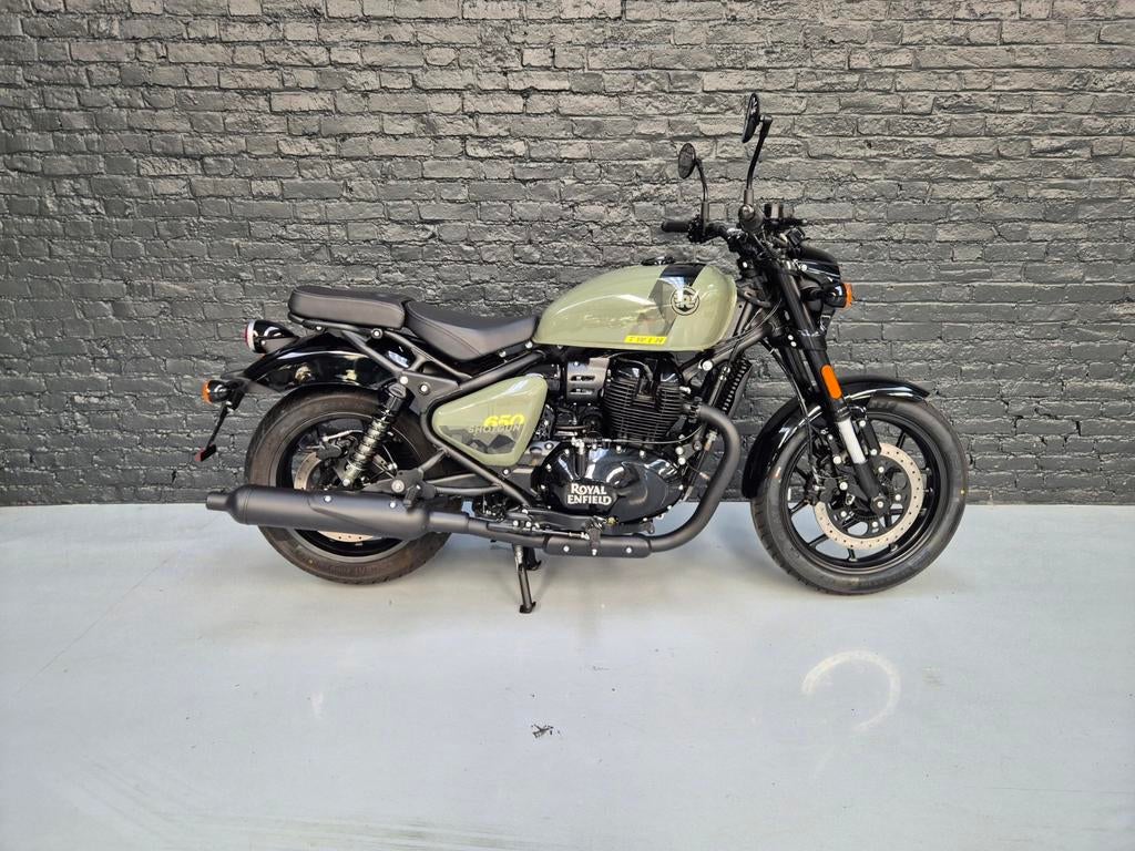 Royal Enfield Shotgun 650 — un croiseur personnalisé avec at, Motos, Entreprise, 2 cylindres, Permis Moto A2 minimum, 12 à 35 kW