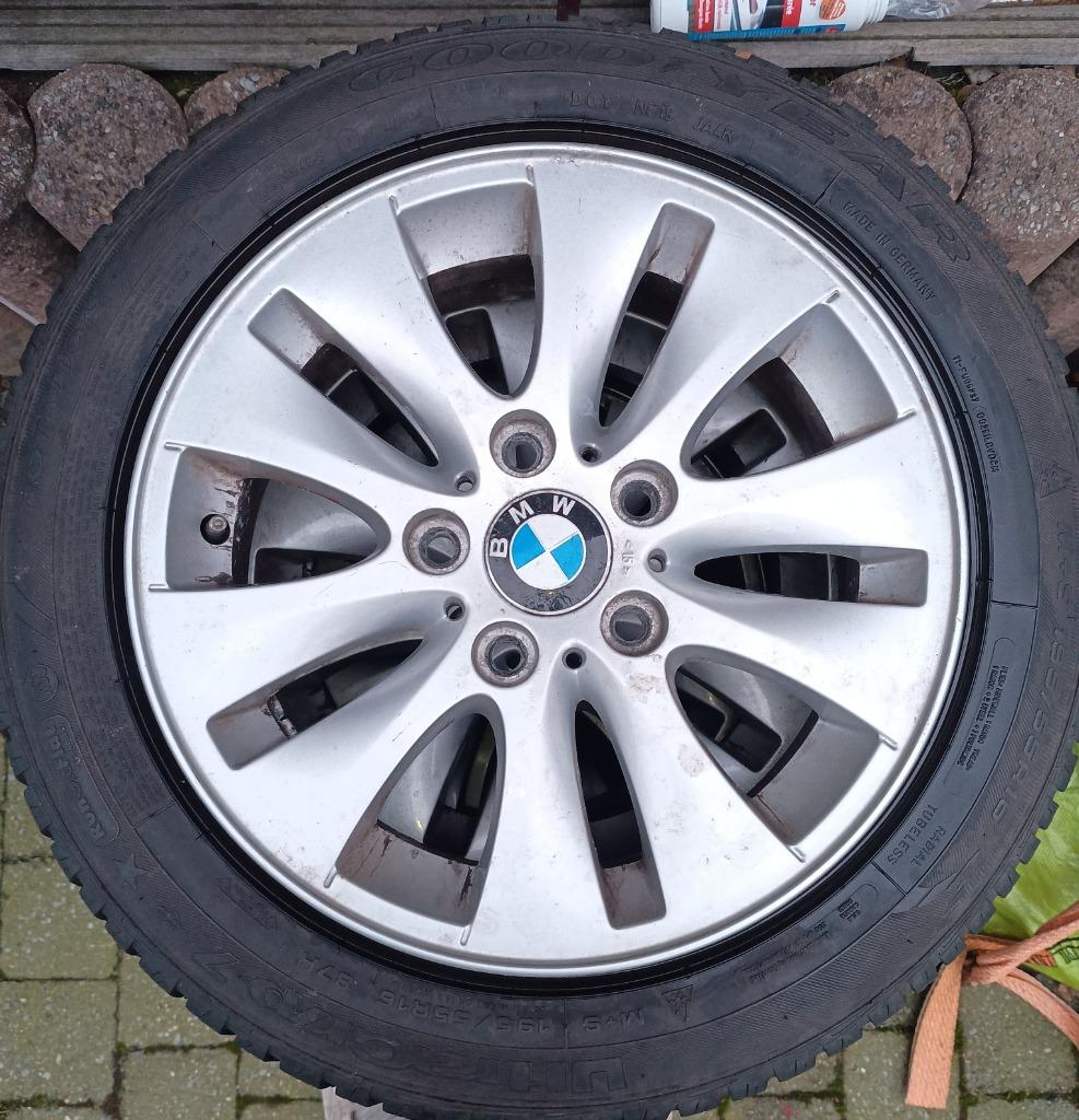 Winterbanden BMW 1 reeks, Ophalen, Gebruikt, 16 inch, Banden en Velgen