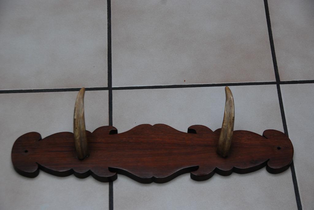 Ancien porte-manteaux en chêne brun Très Bon Etat, Moins de 100 cm, Portemanteau mural, Enlèvement, Utilisé