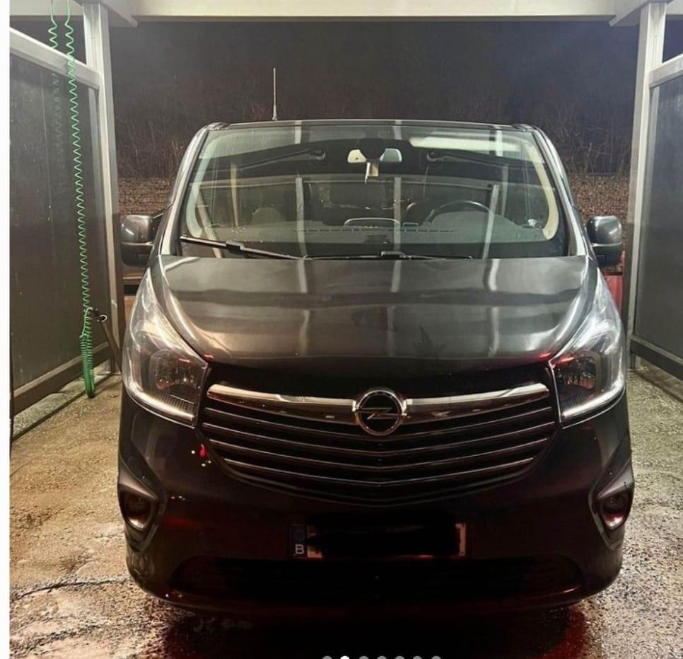 Opel Vivaro 9 zitplaatsen 2017, Auto's, Zwart, 5 deurs, Particulier, Te koop