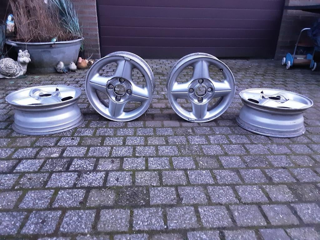 Jantes ford fiesta bj 2000 5 1/2 Jx14 H2, Autos : Pièces & Accessoires, Enlèvement, Jante(s)