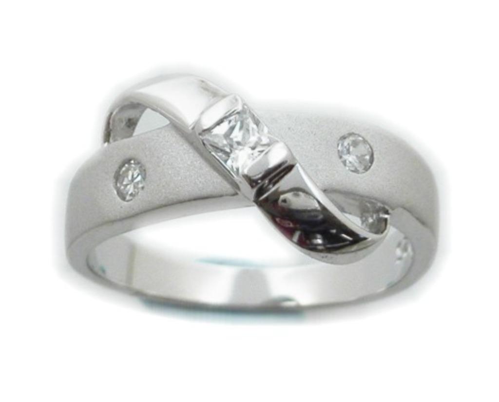 Zilveren damesring hoog- en satijnglans & zirkonia, Handtassen en Accessoires, Ringen, Nieuw, Dame, Zilver, Zilver, Met edelsteen