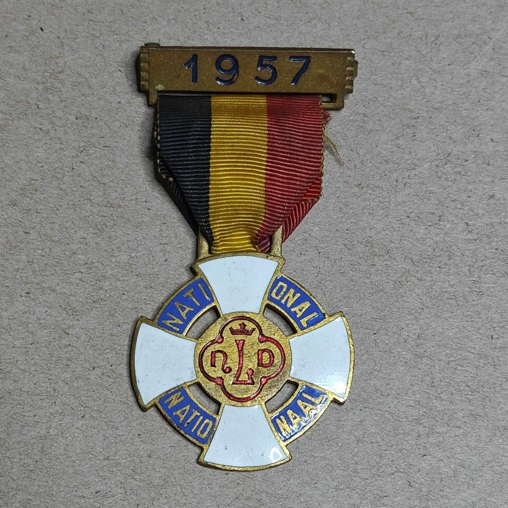 Belgische herinneringsmedaille van een bedevaart NDL, Postzegels en Munten, Penningen en Medailles, Ophalen of Verzenden