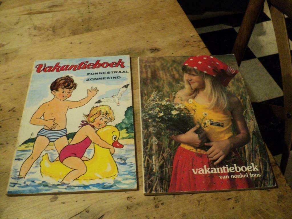 vakantieboeken uit de oude doos à 7 euro per stuk, Livres, Livres Autre, Enlèvement ou Envoi