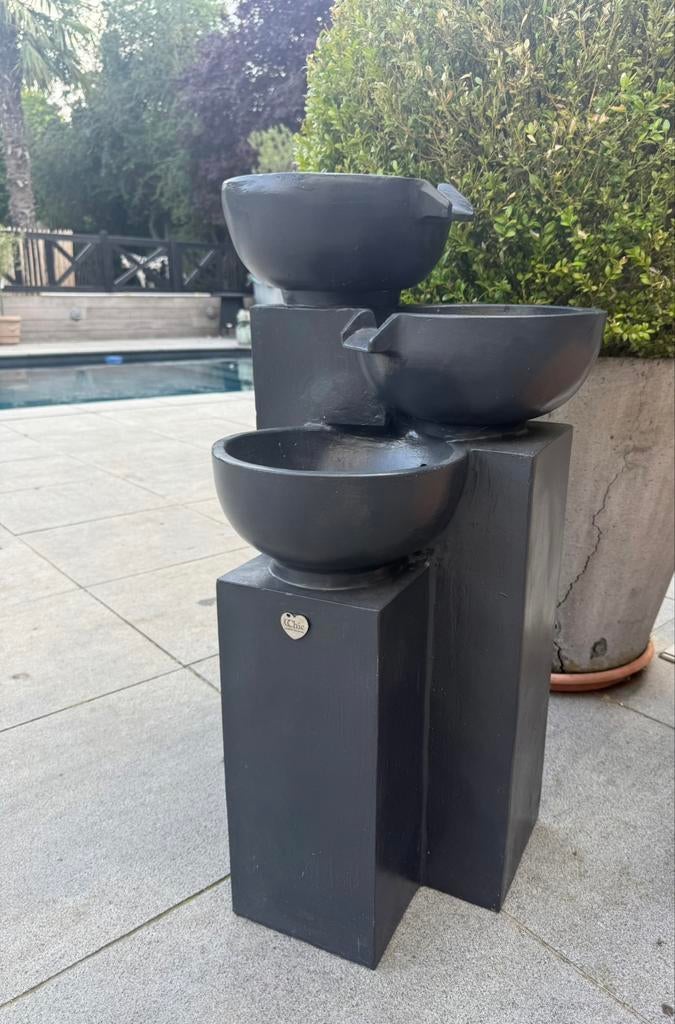 Fontein ️ nieuw C’CHIC met LED lichten, Tuin en Terras, Ophalen, Nieuw, Kunststof, Fontein