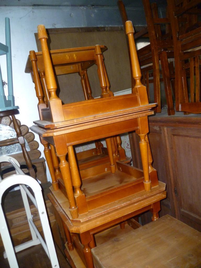 13 DEZELFDE  LAGE TAFELTJES, Enlèvement ou Envoi