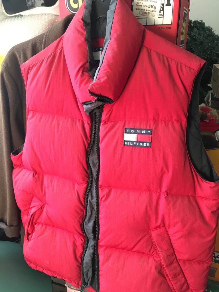 Bodywarmer Tommy Hilfiger S, Enlèvement ou Envoi, Comme neuf, Rouge