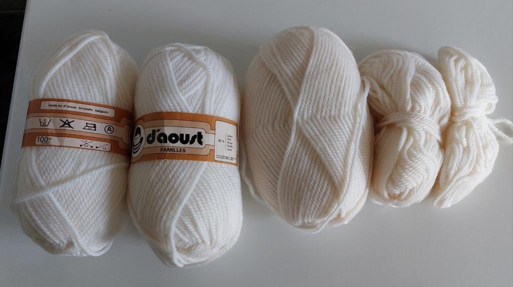 3 pelotes de laine 95% 100 gr couleur crème, Hobby & Loisirs créatifs, Tricot & Crochet, Enlèvement