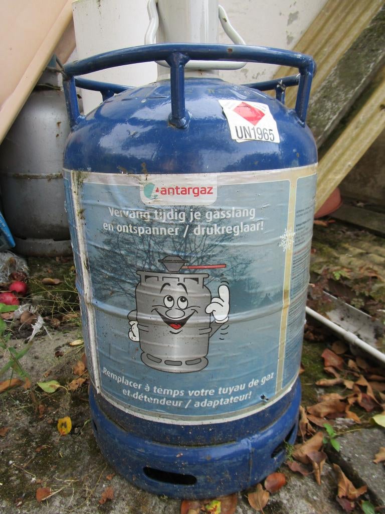 bouteilles de gaz, Enlèvement, Comme neuf
