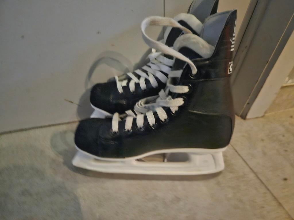 Ijshockey schaatsen maat 34, Sport en Fitness, Ophalen, Zo goed als nieuw, Schaatsen