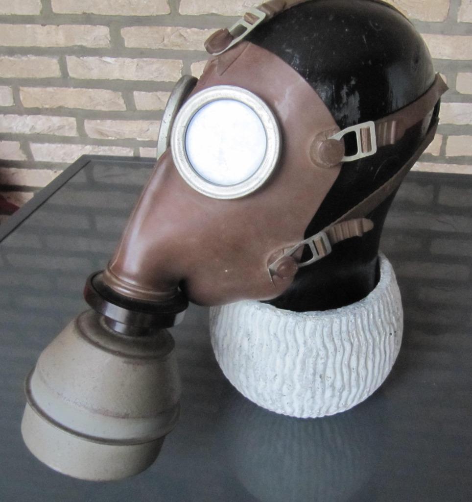 Masque à gaz belge WW2 SBA L702, Collections, Enlèvement ou Envoi, Armée de terre, Vêtements ou Chaussures