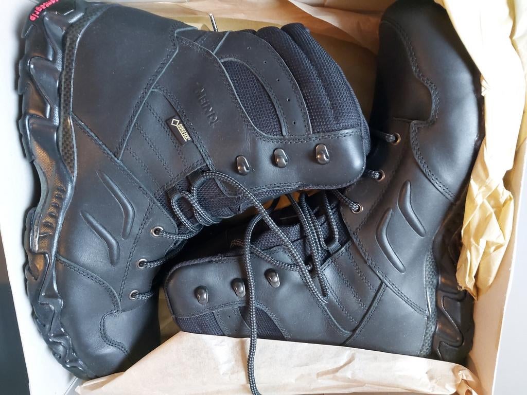 Sportschoenen merk MEINDL Black Cobra, Kleding | Heren, Schoenen, Ophalen of Verzenden, Zwart, Sportschoenen