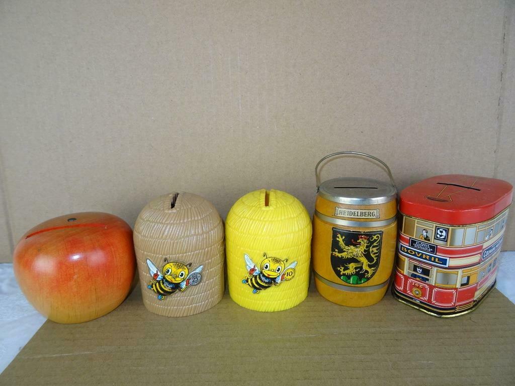 Collection de tirelire vintage tirelires 19 euro chacun 1970, Enlèvement ou Envoi, Utilisé, Bois, Autres thèmes